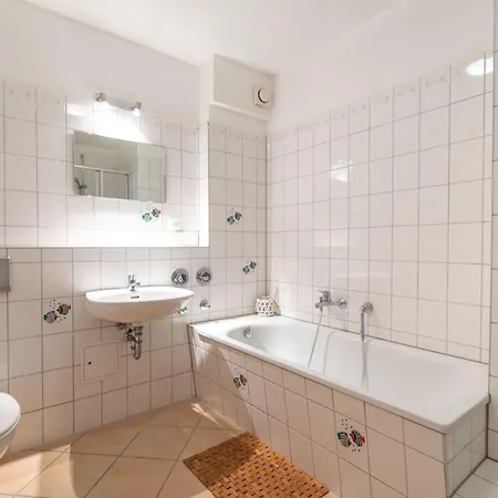 1 Waldstrasse 12 * Koserow