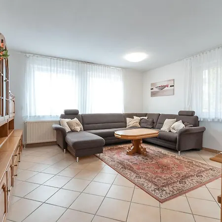 Διαμέρισμα 1 Waldstrasse 12